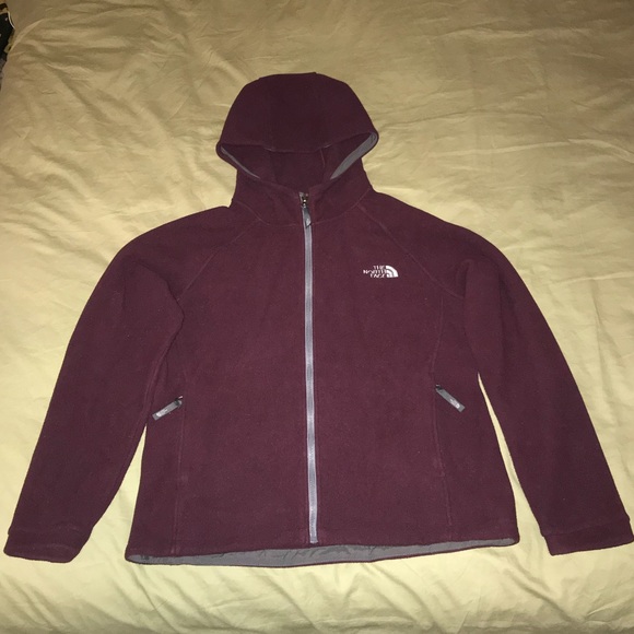 **SOLD** North Face Fleece - Picture 3 of 8